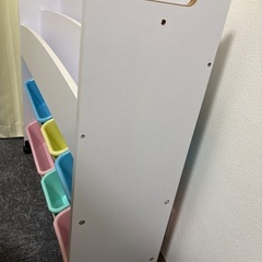 絵本棚付きおもちゃ収納の画像