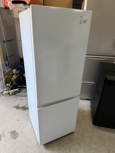 NO B901?福岡市内配送設置無料✨?ハイセンス 冷蔵庫 幅49cm 175L 一人暮らし スリム 大容量冷蔵室122L 静音 右開