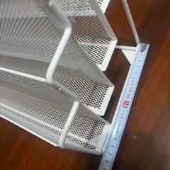 4段 マガジンラックの画像