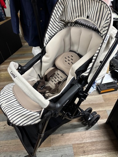 美品 COMBI コンビ ベビーカー CWL スゴカルα 4キャス compact エッグショック HT