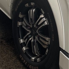 ハイエース　スタッドレス　17インチの画像