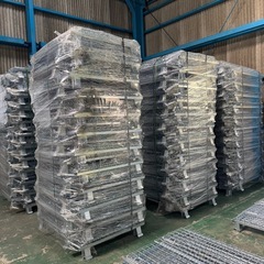  新品メッシュパレット(中)　W800×1000×850mm鉄カゴ　パレティーナ　折畳み可　段積み可　景行商事の画像