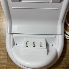 コードレススチームアイロン TSA-1688C-WHの画像