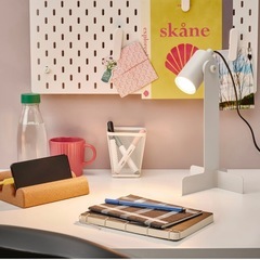 IKEA   デスクランプ　電球4つ付きの画像