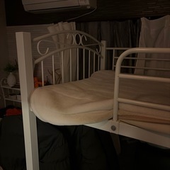 ‼️値下げしました‼️¥5000→¥3,000ロフトベッド　筋交いなしの画像