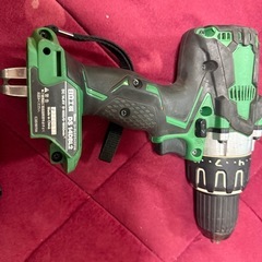 充電サンダル、充電ドリルバッテリー3個の画像