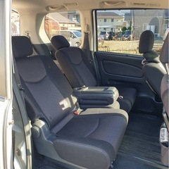 日産セレナ／車検約2年付き／8人乗り／タイヤ新品の画像