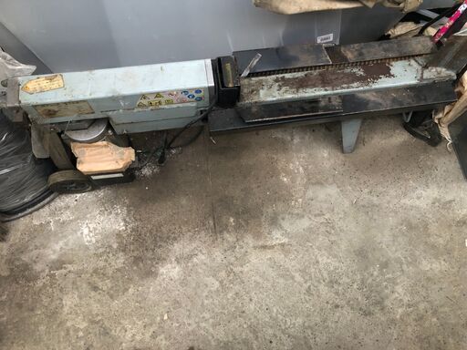 ☆中古油圧式薪割り機５ｔ　家庭用電源１００V用