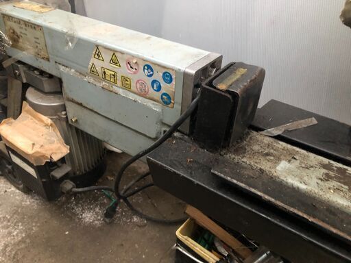 ☆中古油圧式薪割り機５ｔ　家庭用電源１００V用