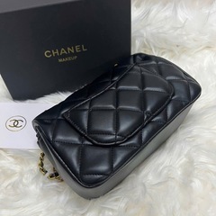 新品未使用　CHANEL キルティング ショルダーバッグ ハートチェーンノベルティの画像