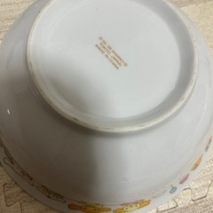 シナモン　食器　丼　カレー皿　レンゲ　コップ　缶バッジの画像