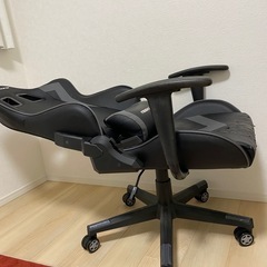 ゲーミング　チェアの画像