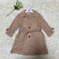 90サイズ　トレンチコート　入園式　おでかけ　薄手アウターの画像