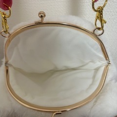 キティちゃんのポシェット（USJの品物）の画像