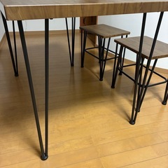 ダイニングテーブルセットの画像