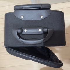 キャリーケース　の画像