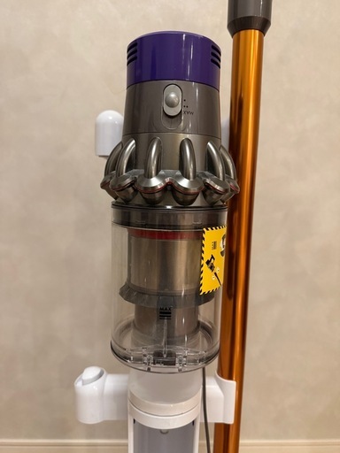 ダイソン Dyson CycloneV10 掃除機（スタンド・アタッチメント・収納用ブラケット付き）