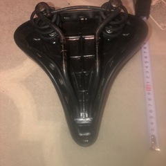 ママチャリ　サドル　黒の画像