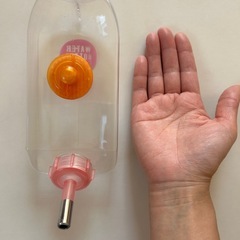ペット用給水ボトルの画像