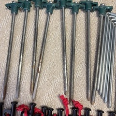 【最終価格】スチールペグ 25cm 28本 プラスおまけの画像