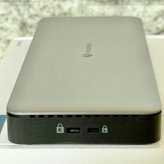 ELECOM DST-W13 Thunderbolt 4対応ドッキングシステムの画像