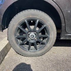 スタッドレスタイヤの画像