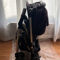 コンビ　　ベビーカー　ディアグラッセオート4キャス の画像