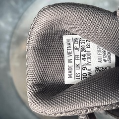 アディダススニーカー27.０コロナバケツ付きスニーカーの画像