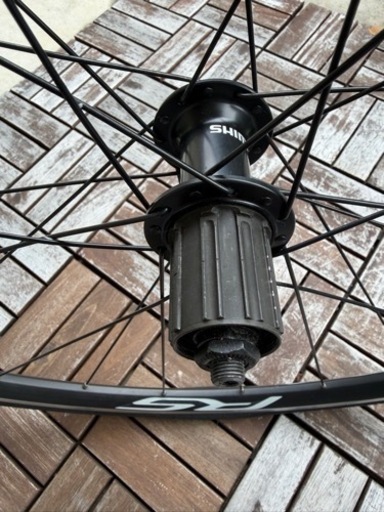 【締め切りました】shimano シマノ WH-RS100 ロードバイクホイール、リム
