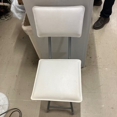 A2603-0217 ニトリ　折りたたみチェア　白　キズ汚れ有りの画像