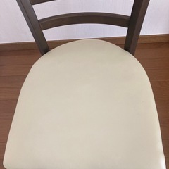ダイニングチェアの画像