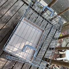 ペットケージ　　キャスター付きの画像