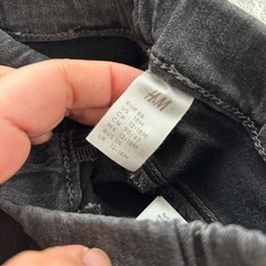 【子供服】H&M  デニムレギンス、トップスの画像