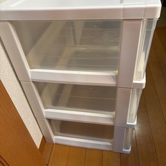 衣装ケースの画像