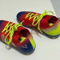 Adidas サッカーシューズ  
スパイク  19.5cmの画像