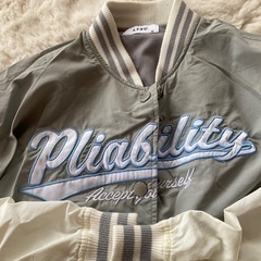 ★女児用　春用トップスラブトキ2着干し芋の画像