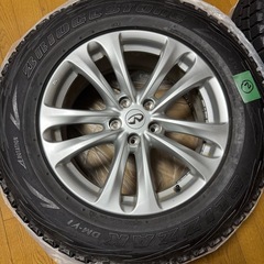 インフィニティ純正ホイール&スタッドレスタイヤの画像