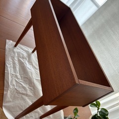 北欧/チーク無垢材/定価 6万円弱/状態良好/観葉植物＊雑誌などにの画像