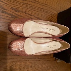 【Ray BEAMS】スパンコールパンプスの画像