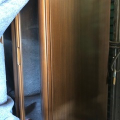 木製キャビネット　アンティーク　食器棚の画像