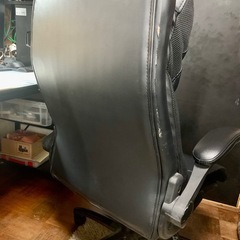 オフィスチェア　デスクチェア　昇降式　社長椅子
の画像