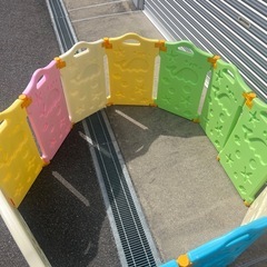 ベビーサークルの画像