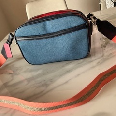 COACH（コーチ）のホースアンドキャリッジプリントデニムコンバーチブルベルトバッグの画像