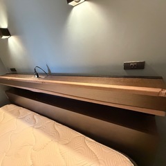 シール汚れあり:収納付きベッド（跳ね上げ式）マットレス付きの画像