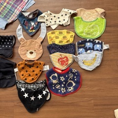 受け渡し決定‼︎お食事エプロン　スタイ　レッグウォーマー　おまとめセットの画像