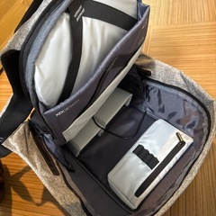【新品未使用】エックスディーデザイン 
リュック　Anti theftの画像