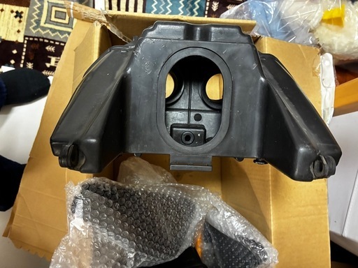 ゼファー400用エアクリーナーボックス