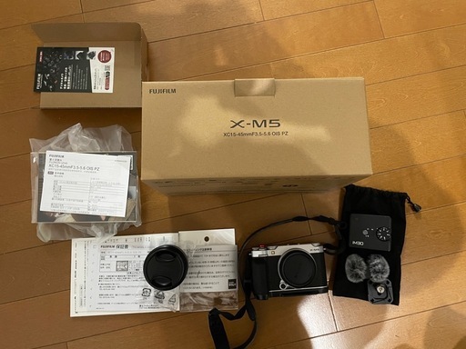 FUJIFILM X-M5 レンズキット シルバー　美品 smallRigパーツ、iM30コンパクトフラッシュ付き