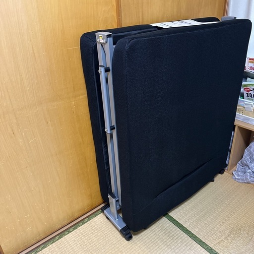 新品　希少　ソファシングルベッド　黒