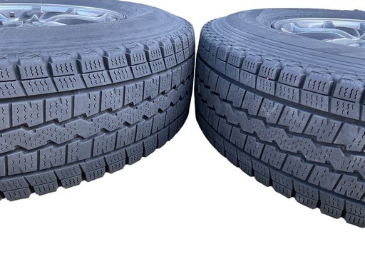 【スタッドレスタイヤ ホイール4本セット】 DUNLOP WINTER MAXX SV01 195/80R15 LT